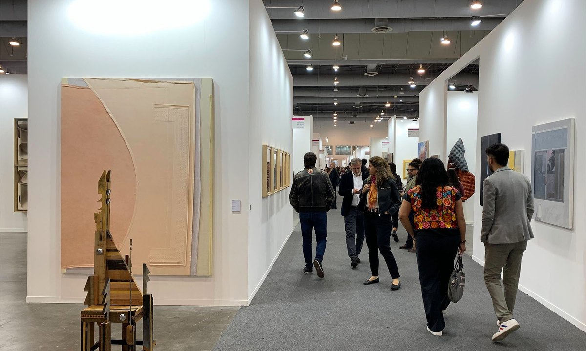 Mexico City's Zona Maco fair continues to draw upbeat crowds and eager buyers