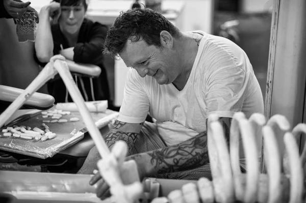 Portrait of Urs Fischer

Photo: Robert Banat; Courtesy the artist and Gagosian