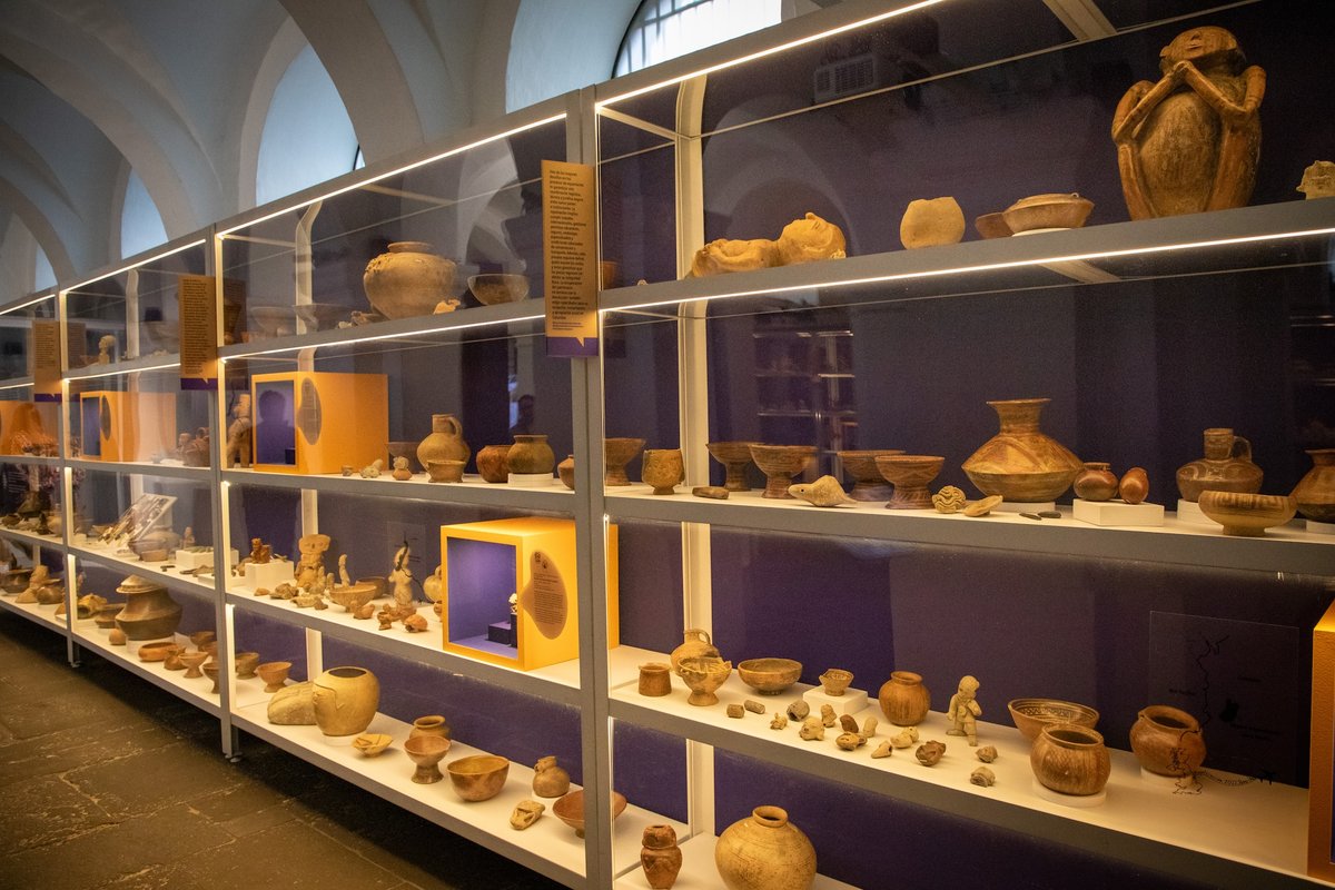 Installation view of Pasados en retorno. Repatriación del patrimonio arqueológico at the Museo Nacional de Colombia, Bogotá Courtesy: Mauricio Idarraga / Museo Nacional de Colombia