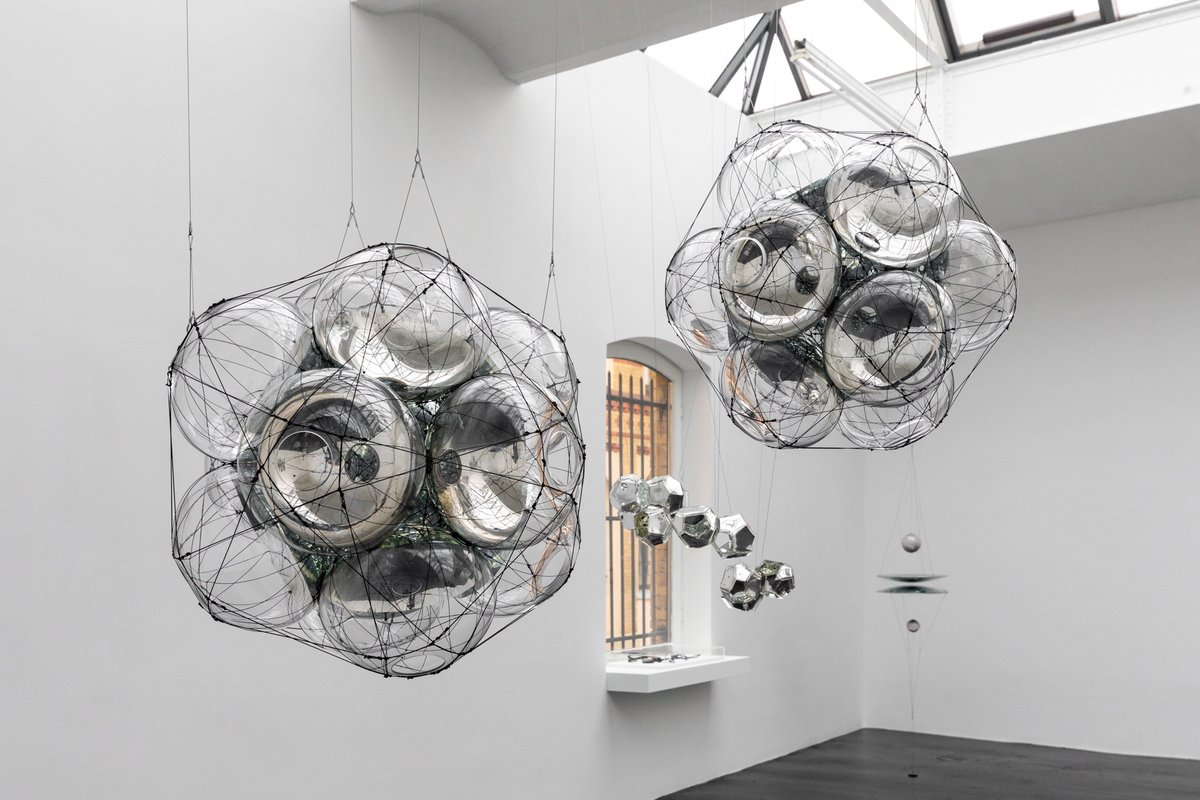 Installation view at We do not all breathe the same air, neugerriemschneider, Berlin, 2021. Courtesy of the artist and neugerriemschneider