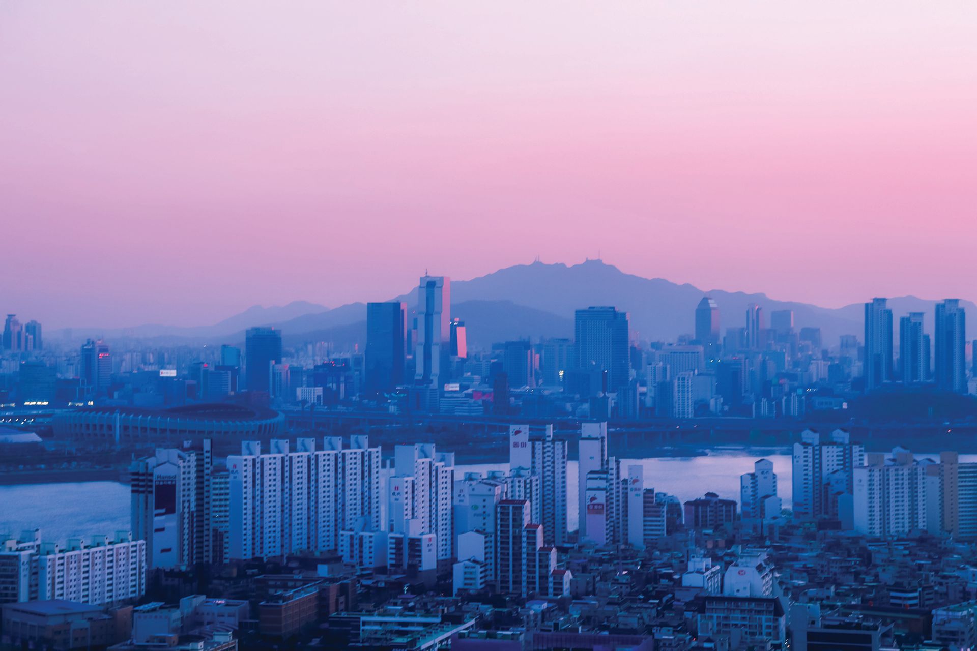Seoul is on track to becoming the most important centre for art in Asia, partly because of increasing interest in collecting art among young Koreans, and partly because of attractive tax laws that benefit buyers globally © Ciaran O Brien