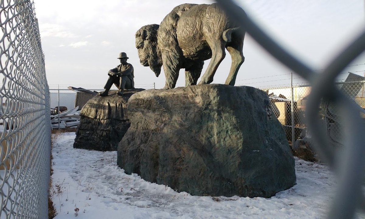 Canadian city’s decision to cancel statue of bison and fur trader is ‘authoritarian’, artist says Canadian city’s decision to cancel statue of bison and fur trader is ‘authoritarian’, artist says