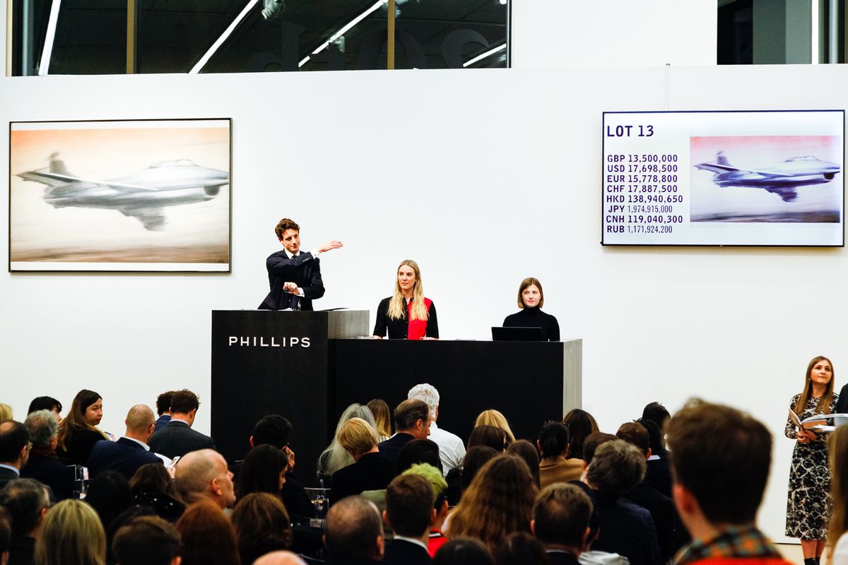 Gerhard Richter's Düsenjäger sold for £15.5m (with fees) at Phillips last night, after the previous buyer, the Chinese businessman Zhang Chan,  failed to pay up after bidding  $25.6m (with fees) for the work in 2016 Courtesy of Phillips