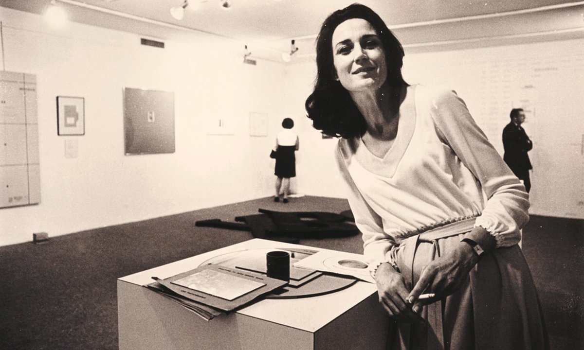 the US’s first bicoastal gallerist the US’s first bicoastal gallerist