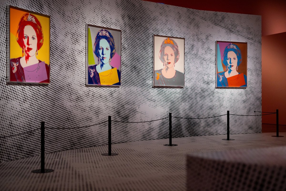 A “diamond-dusted” set of the Reigning Queens series, on view at the Paleis Het Loo
Courtesy of Paleis Het Loo. ©/®/TM 2024 The Andy Warhol Foundation for the Visual Arts, Inc. / Licensed by Pictoright Amsterdam 2024