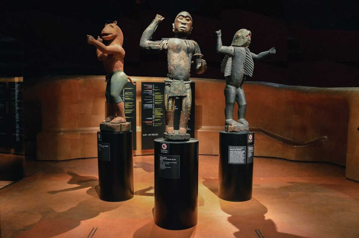 Anthropomorphic statues representing three kings of Dahomey (present-day Benin) were plundered by French troops in 1892 and are held today at the Quai Branly museum in Paris Photo: Shonagon