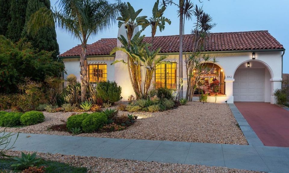 Lacma acquired a $2.2m Spanish Colonial-style home in Mid-Wilshire for its director last year—and has now put it back on the market for $2.4m Realtor.com