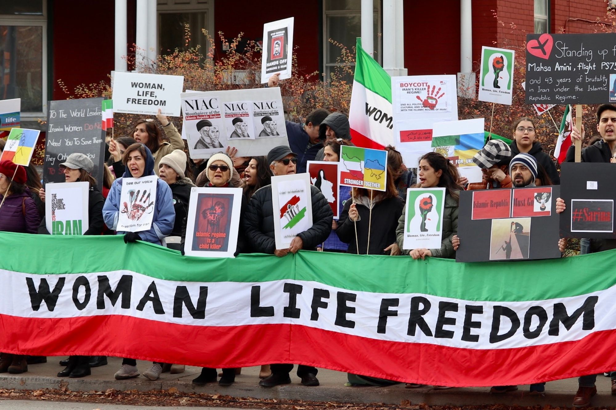 Cindy Sherman, Kara Walker and others signal letter denouncing human rights abuses in Iran