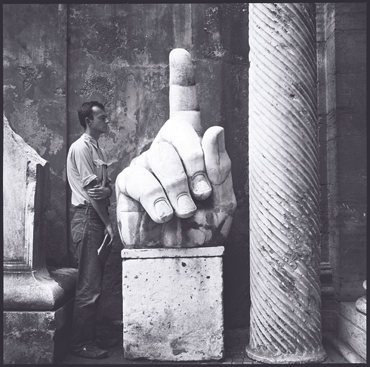 A photograph of Cy Twombly with ancient relics, taken in 1952 © Robert Rauschenberg Foundation; Courtesy of Museum of Fine Arts, Boston