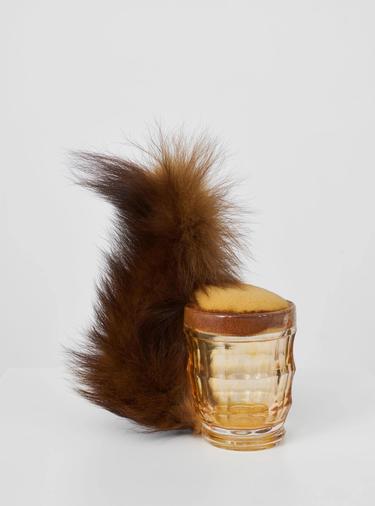 Eichhörnchen (squirrel, 1970) demonstrates Oppenheim’s ability to amuse and unsettle Photo: Jon Etter; © 2025, ProLitteris, Zurich