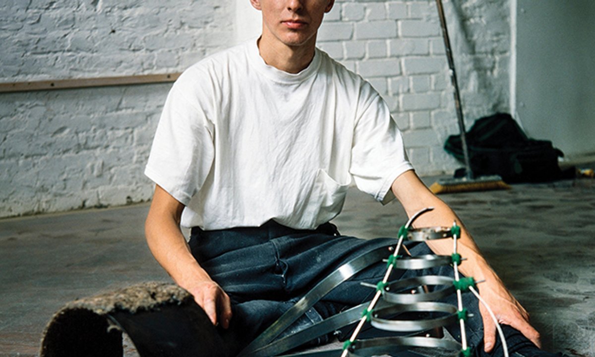 Grenville Davey, British sculptor, has died, aged 60 Grenville Davey, British sculptor, has died, aged 60