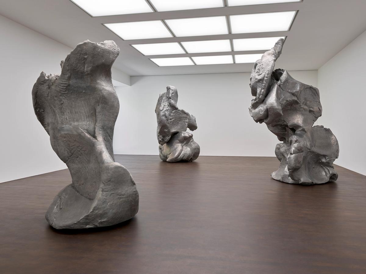 Installation view of Crushed, Cast, Constructed: Sculpture by John Chamberlain, Urs Fischer, and Charles Ray at Gagosian, Grosvenor Hill © Urs Fischer Photo: Prudence Cuming Associates. Courtesy of Gagosian