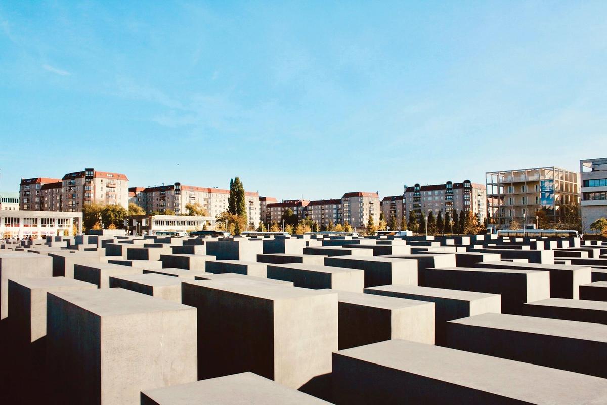 Peter Eisenman's design for Berlin's new Holocaust memorial Photo: Chad Gretter