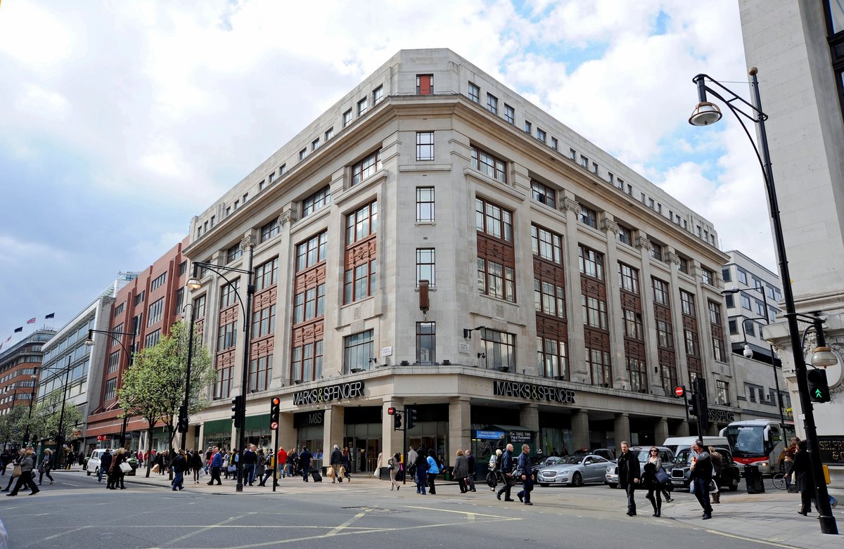 Orchard House has been the flagship store of the retailer Marks & Spencers since 1929
Photo: Simon Dack / Alamy Stock Photo