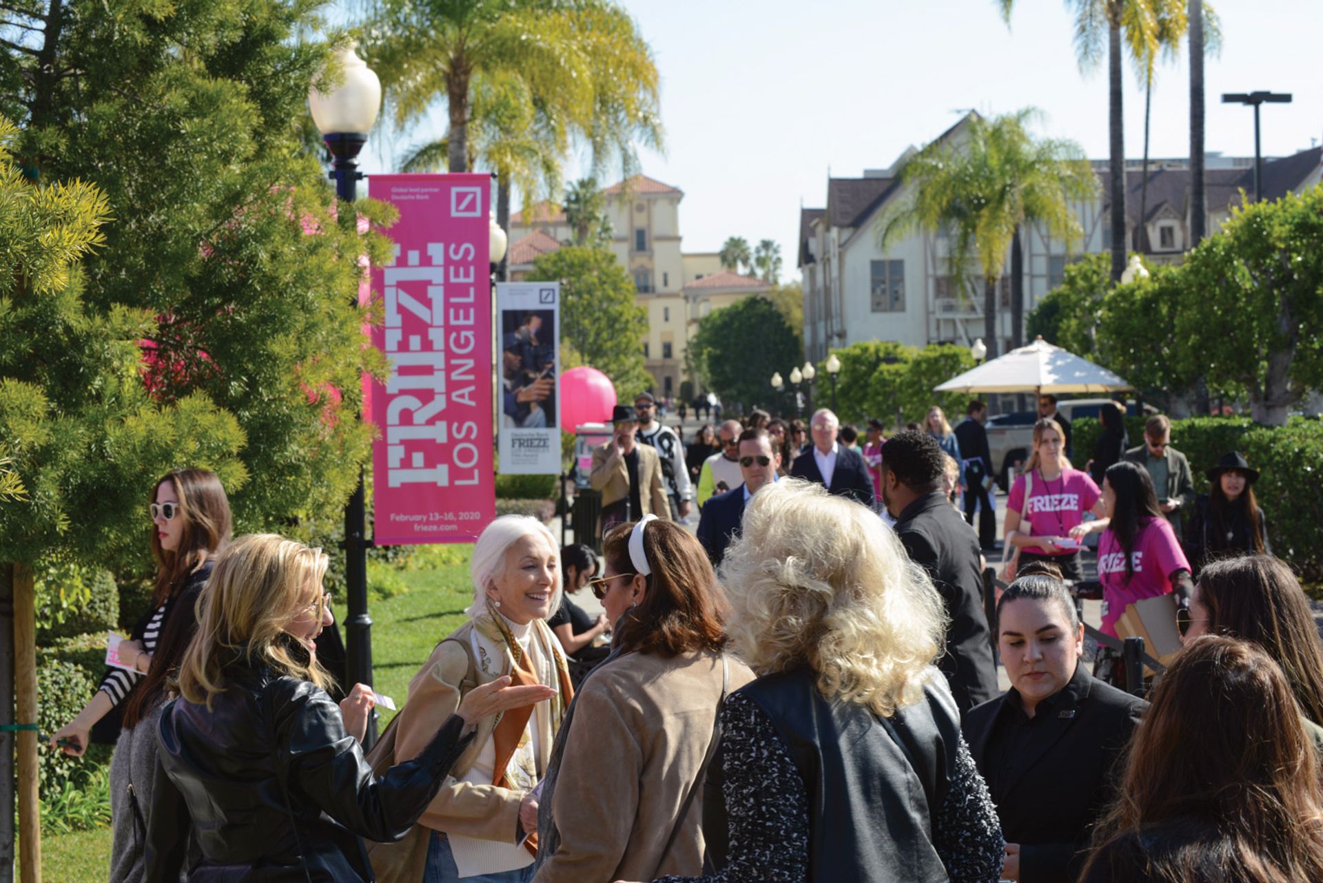 Say goodbye to Hollywood: visitors at the last edition of Frieze Los Angeles, at Paramount Studios; this year the fair is moving to a new venue in Beverly Hills Photo: Mark Blower; Courtesy of Mark Blower/Frieze