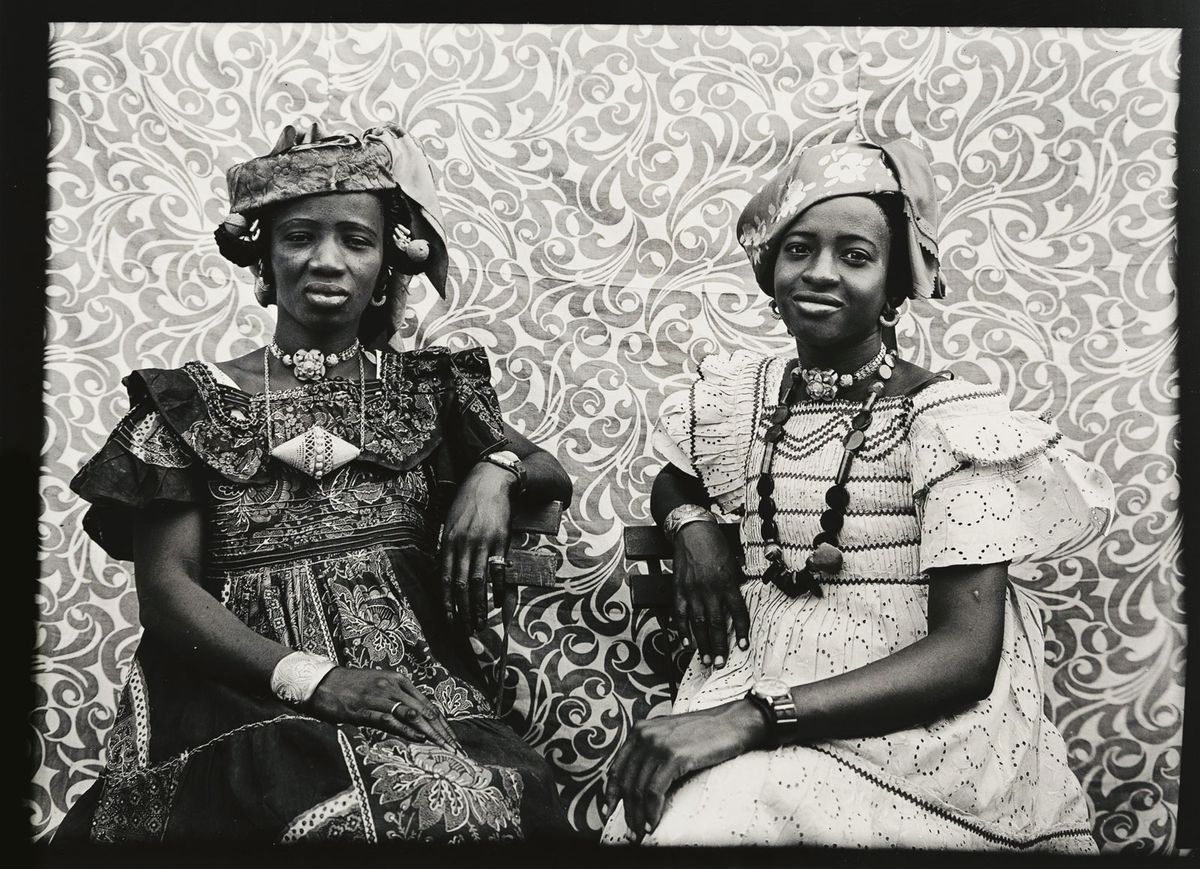 Untitled #460 (1956–57) by Seydou Keïta © Seydou Keïta/SKPE; Courtesy CAAC, The Pigozzi Collection