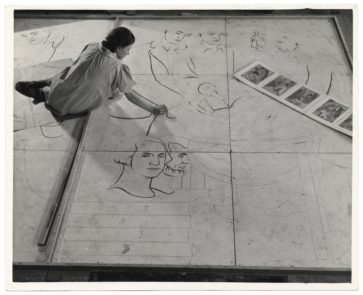 An artist creates a study for a mural at the Fullerton Post Office in California as part of FDR's New Deal arts programme (around 1942) Smithsonian Archives of American Art