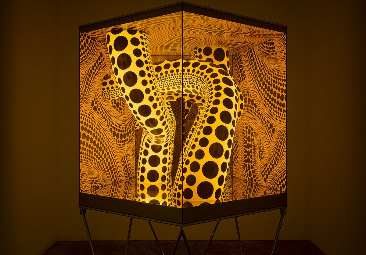 Yayoi Kusama’s sculpture Phantom Polka Dots of Fate, Ordained by Heaven, Were the Greatest Gift Ever for Me (2021) will be sold through the Sealed Auctions platform and on view in Sotheby’s New Bond Street Galleries in London from Wednesday 19 June Sotheby's Sealed