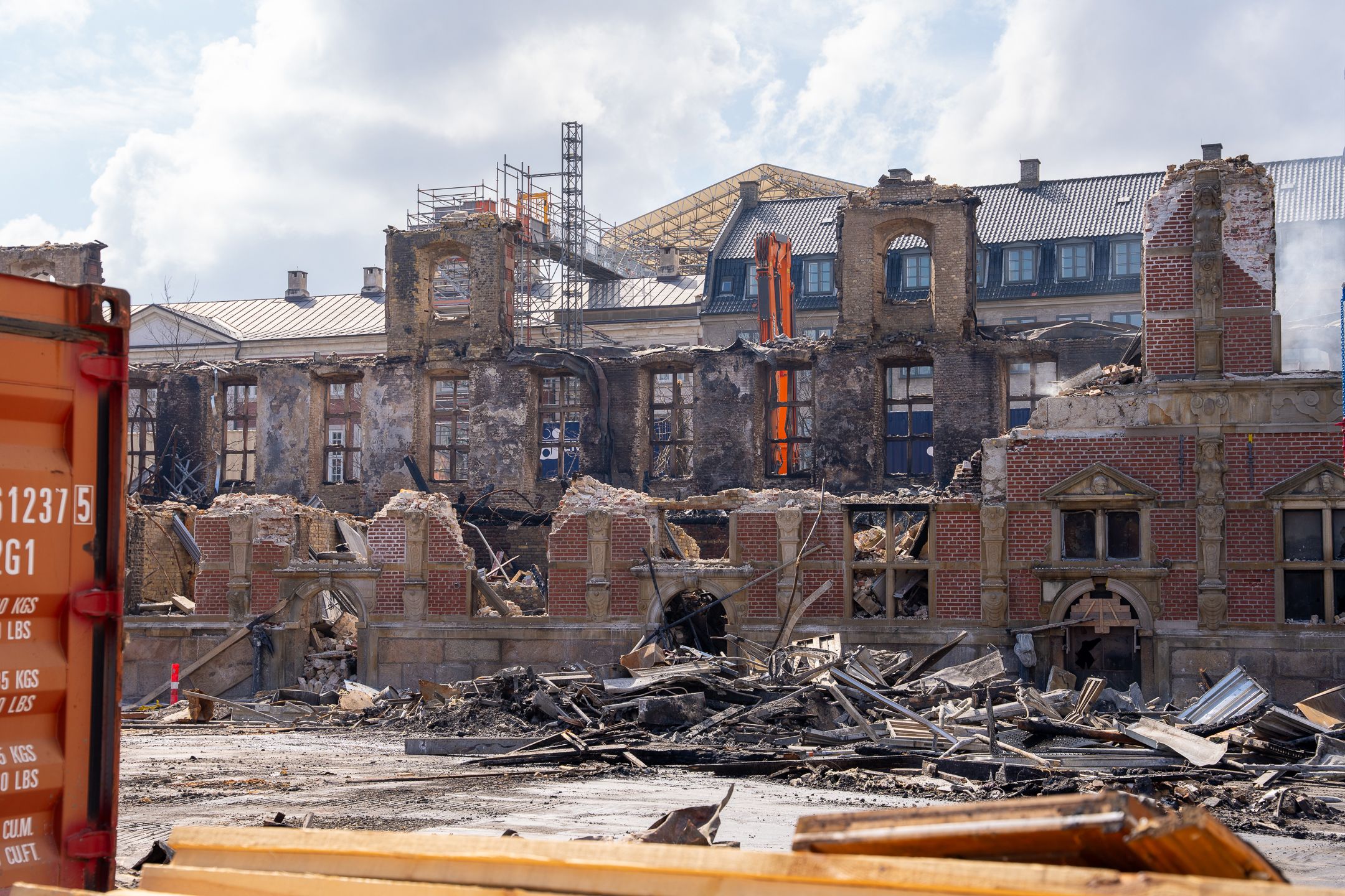 The fire destroyed over half of the Copenhagen Stock Exchange, including much of its copper roof

Photo: Sarah Mølsted. Dansk Erhverv


