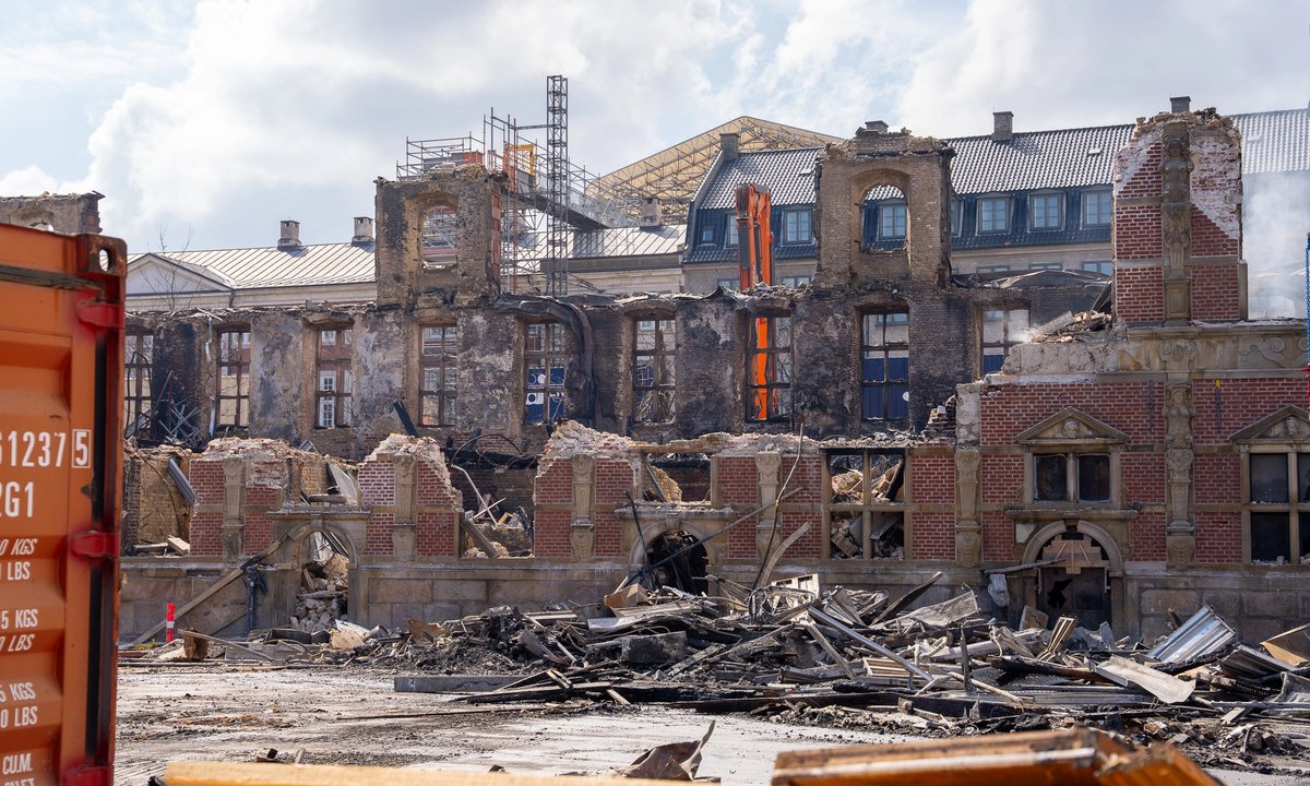 Lessons from Notre-Dame inform reconstruction of Copenhagen Stock Exchange building – The Art Newspaper Lessons from Notre-Dame inform reconstruction of Copenhagen Stock Exchange building – The Art Newspaper