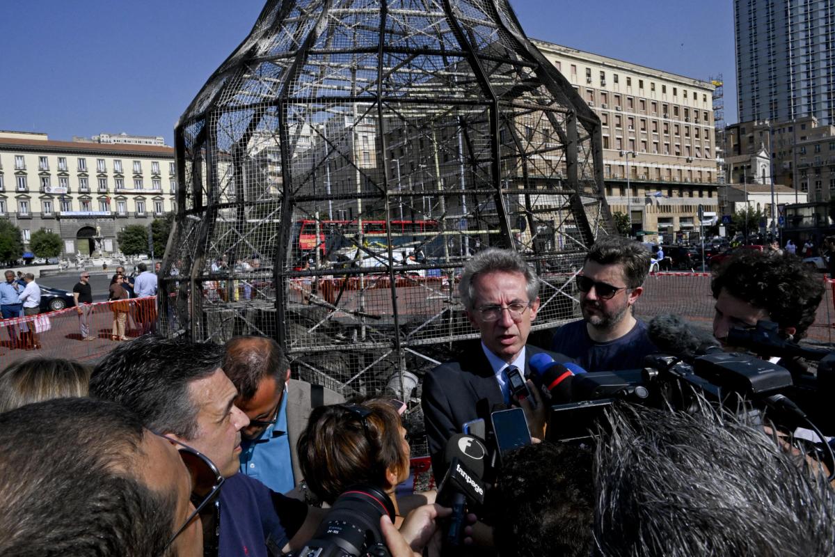 The mayor of Naples, Gaetano Manfredi, talks to the media in front of the remains of Michelangelo Pistoletto's Venus of the Rags. Photo: Ciro Fusco/EPA-EFE/Shutterstock