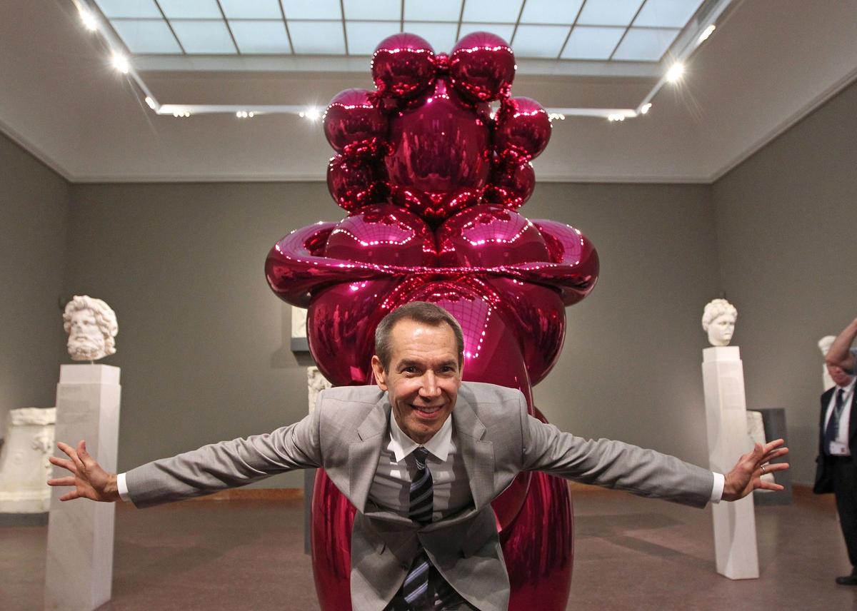 The artist Jeff Koons poses for a photo in front of his sculpture Balloon Venus at the Liebighaus Skulpturen Sammlung in Frankfurt, Germany during the opening of the exhibition Jeff Koons: The Painter & The Sculptor in 2012 DANIEL ROLAND/AFP/Getty Images