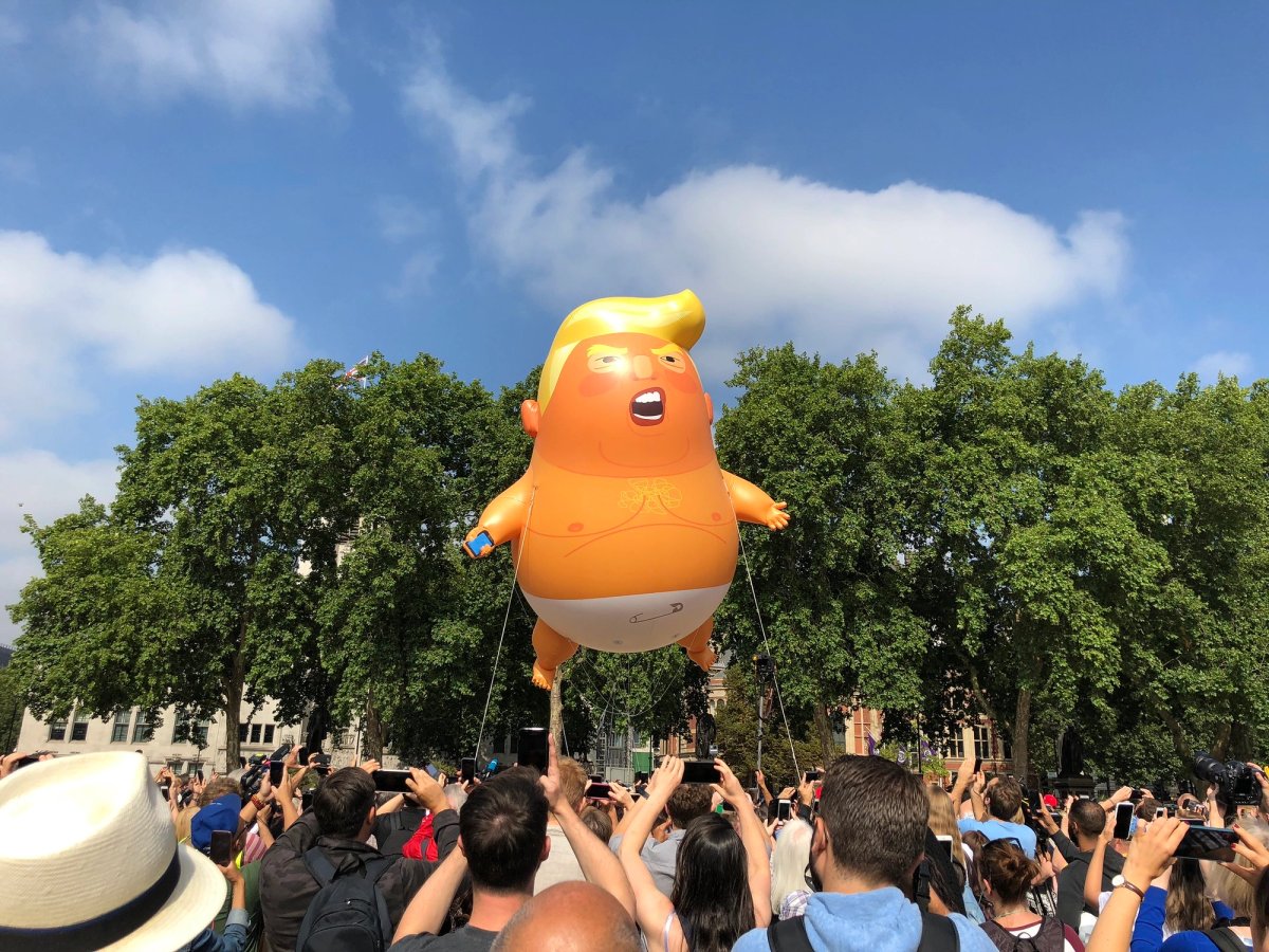 Trump blimp rises over London courtesy Michael Reeve (flickr)