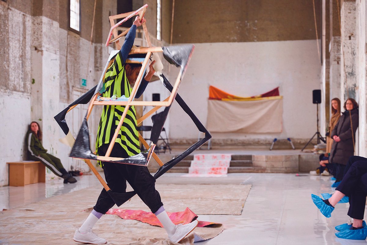 Florence Peake's FACTUAL ACTUAL, installation view at Southwark Park Galleries, London (2023). Performer: Temitope Ajose
© The artist. Photo: Misha Haller