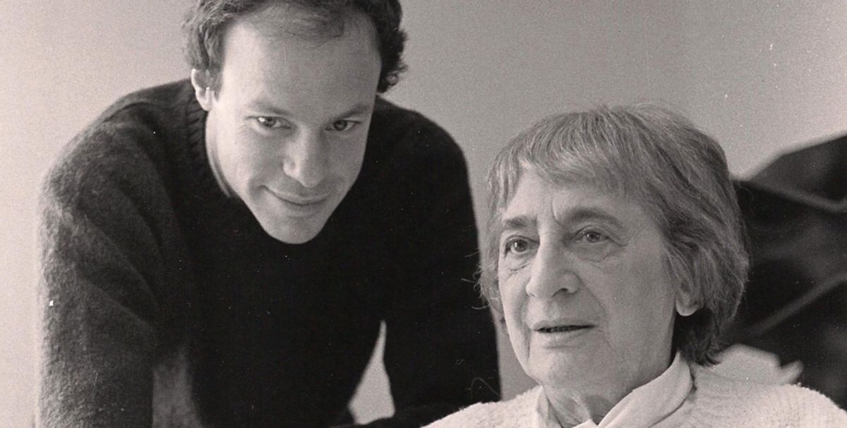 Anni Albers with Nicholas Fox Weber in 1981, with one of her designs Faith Haacke; © The Josef and Anni Albers Foundation, 2018