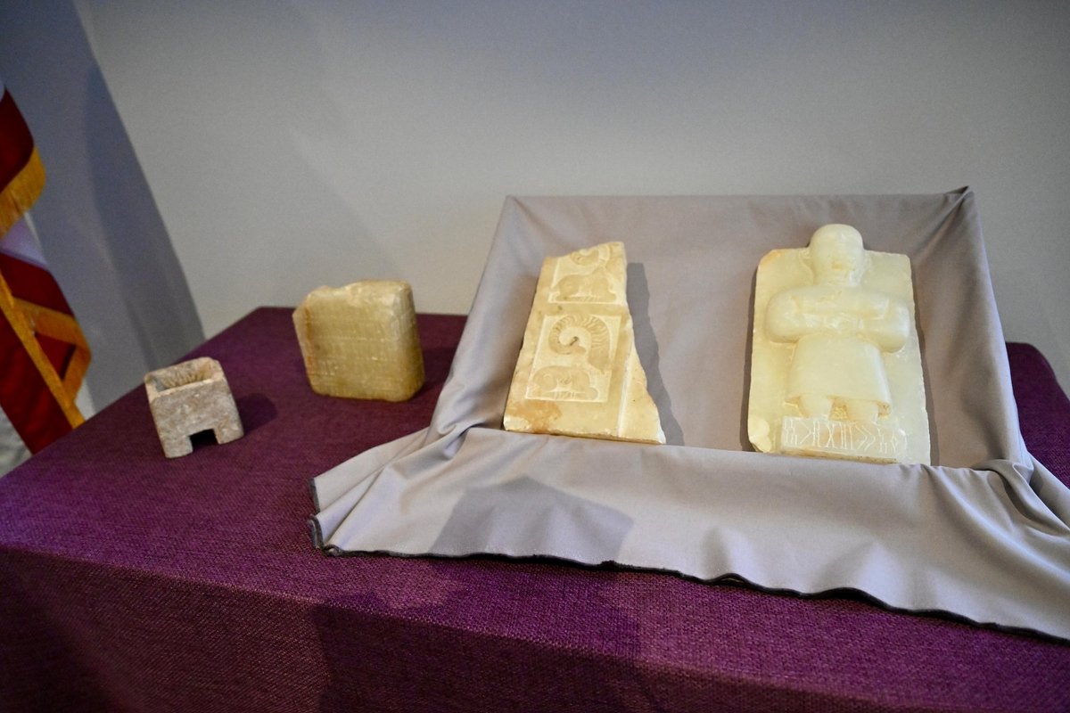 A selection of the repatriated ancient artefacts on display at the Metropolitan Museum during a repatriation ceremony on 24 September Courtesy Embassy of the Republic of Yemen in Washington, DC, via X