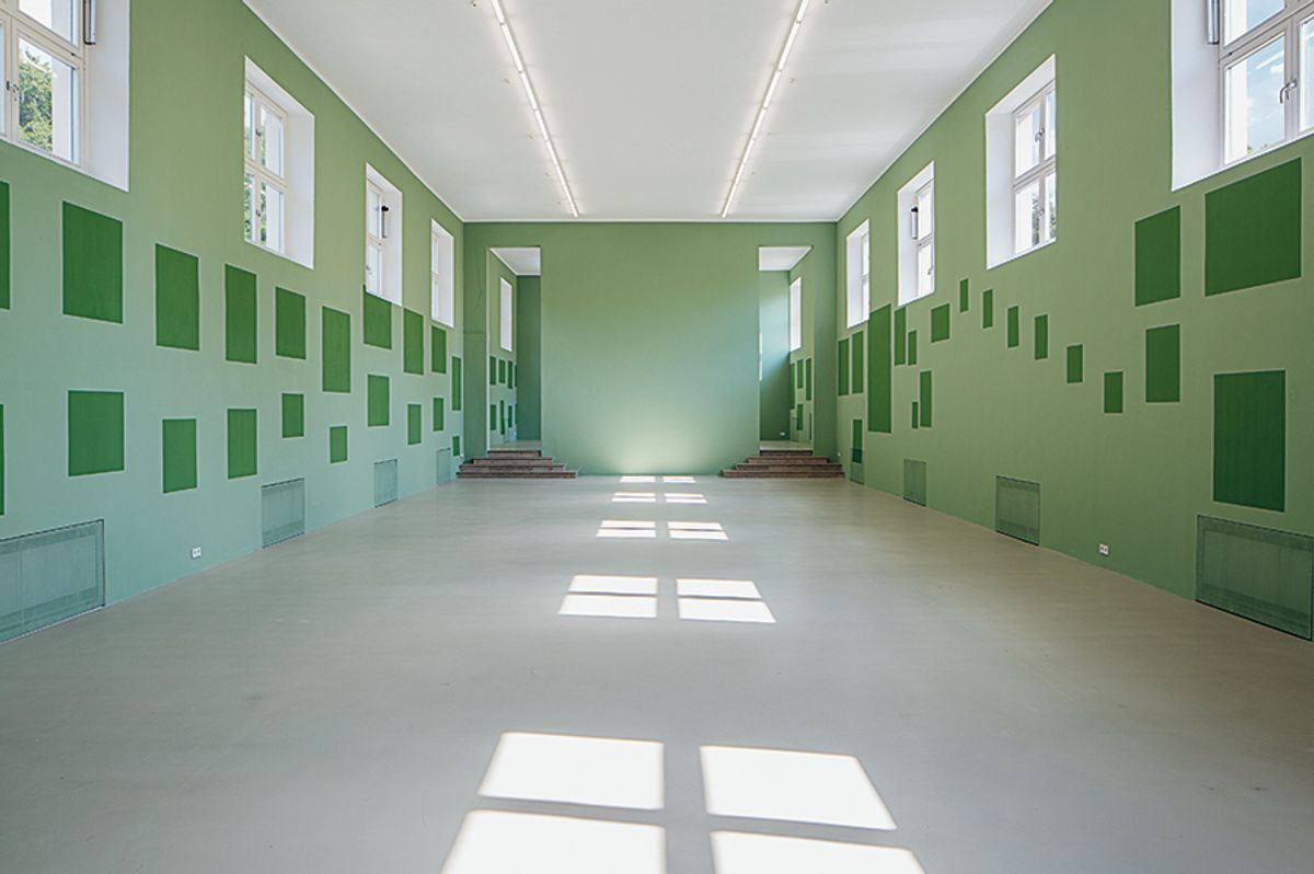 Artist Bea Schlingelhoff confronted Kunstverein Munich with its history in a 2021 exhibition called No River to Cross