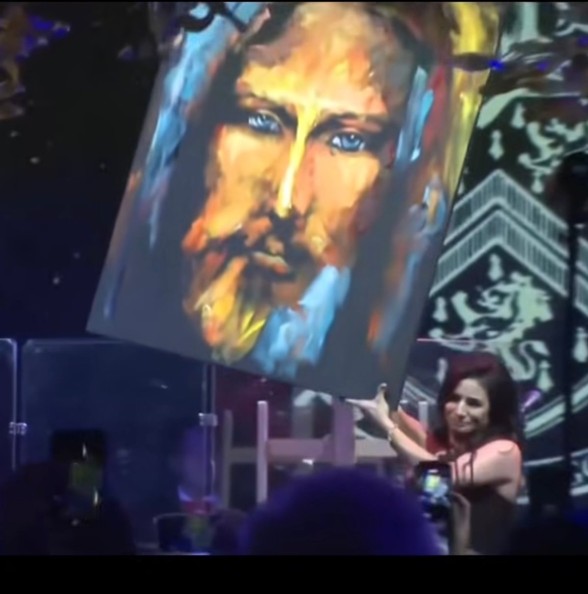 Vanessa Horabuena created the Christ painting live on stage at Mar-a-Lago
pic: Instagram