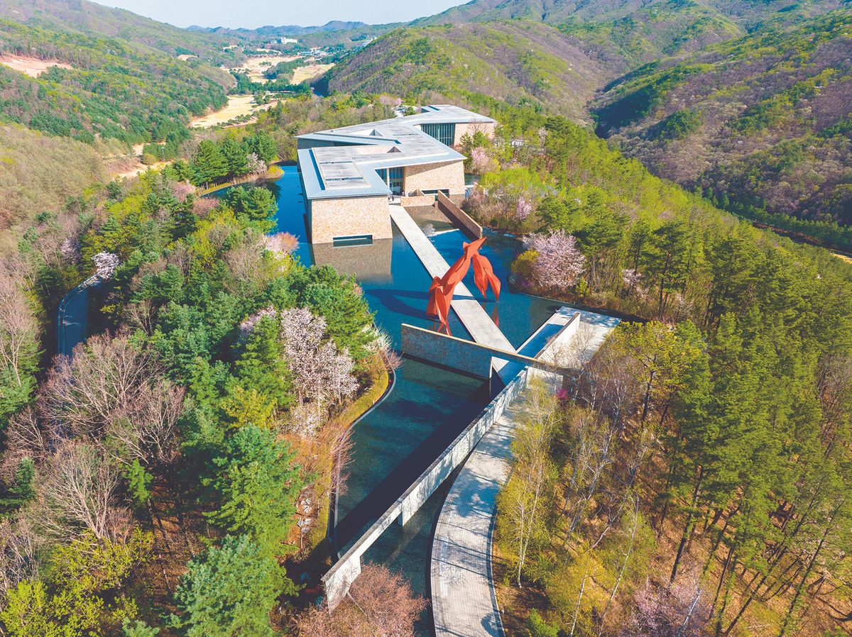 Museum SAN (Space Art Nature) is built on a mountain range in Oak Valley, South Korea. It was designed by Tadao Ando to resemble the flight formations of wild geese and is currently hosting the exhibition Tadao Ando: Youth, until 30 July
Courtesy Hansol Cultural Foundation