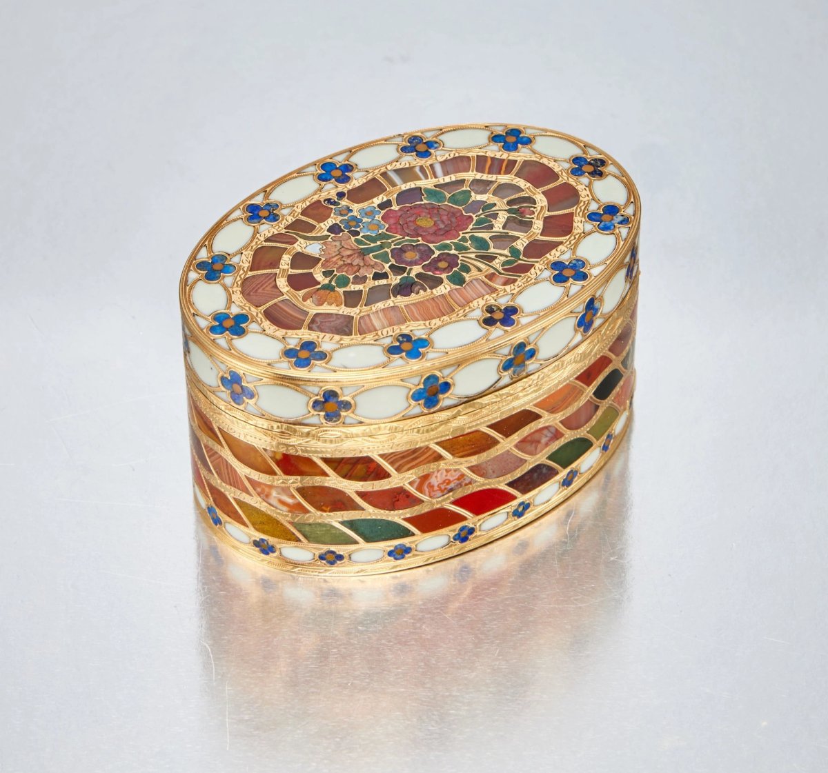 Christian Gottlieb Stiehl, Very Rare Gold and Hardstone ‘Steinkabinett’, Dresden (around 1770) Courtesy of Sotheby’s
