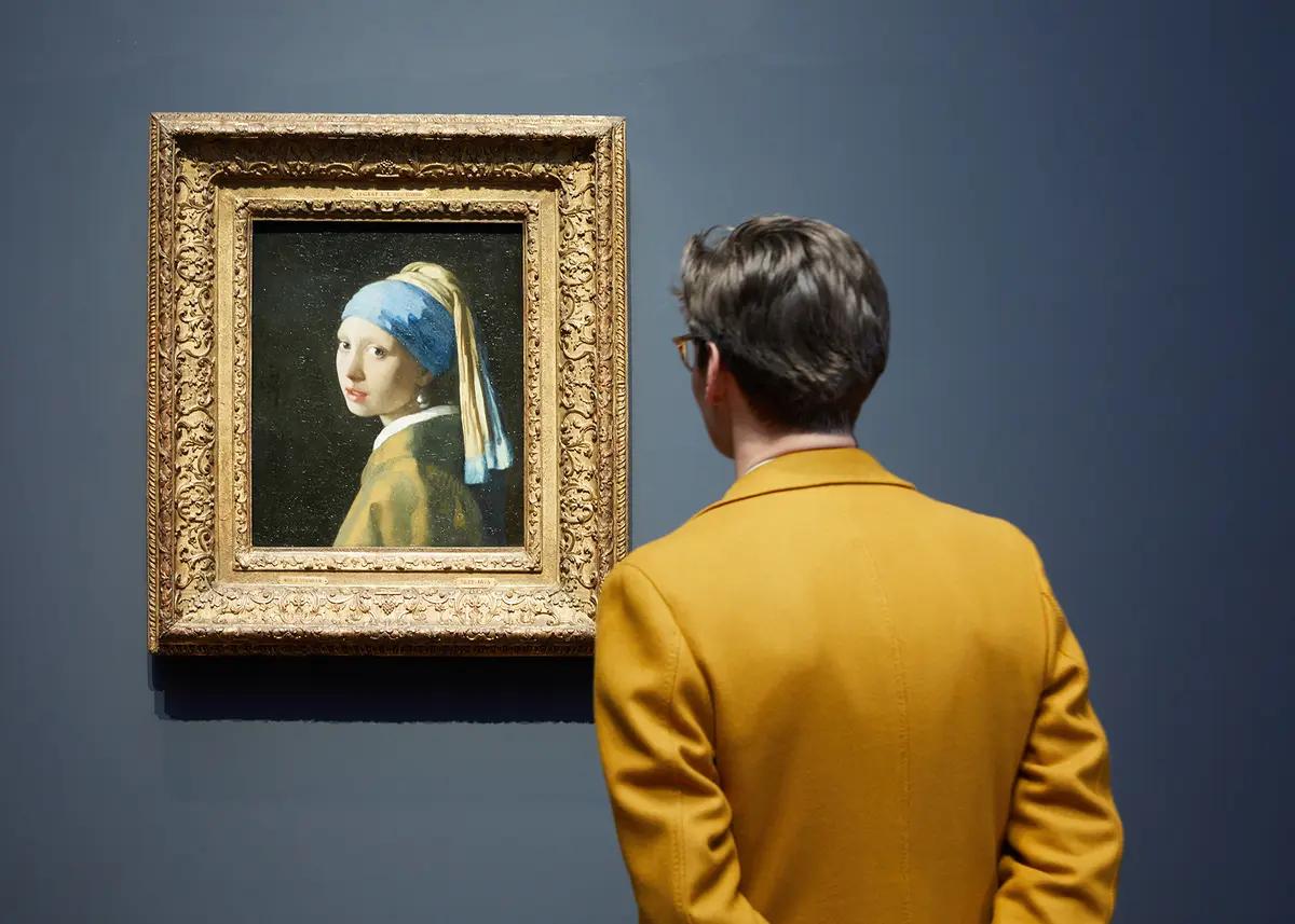 The girl with the pearl on sale