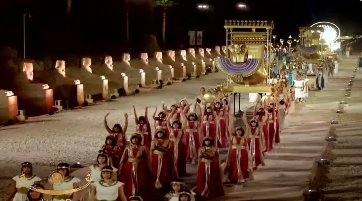 A grand parade accompanied the opening of the Avenue of the Sphinxes in Luxor, Egypt ©Twitter / TourismandAntiq