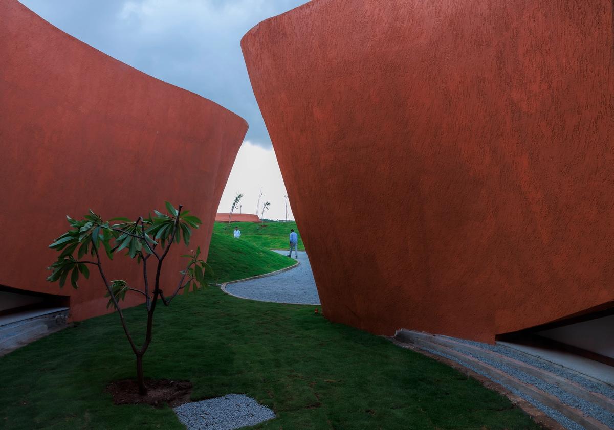 Exterior shot of Hampi Art Labs
Courtesy of JSW Foundation