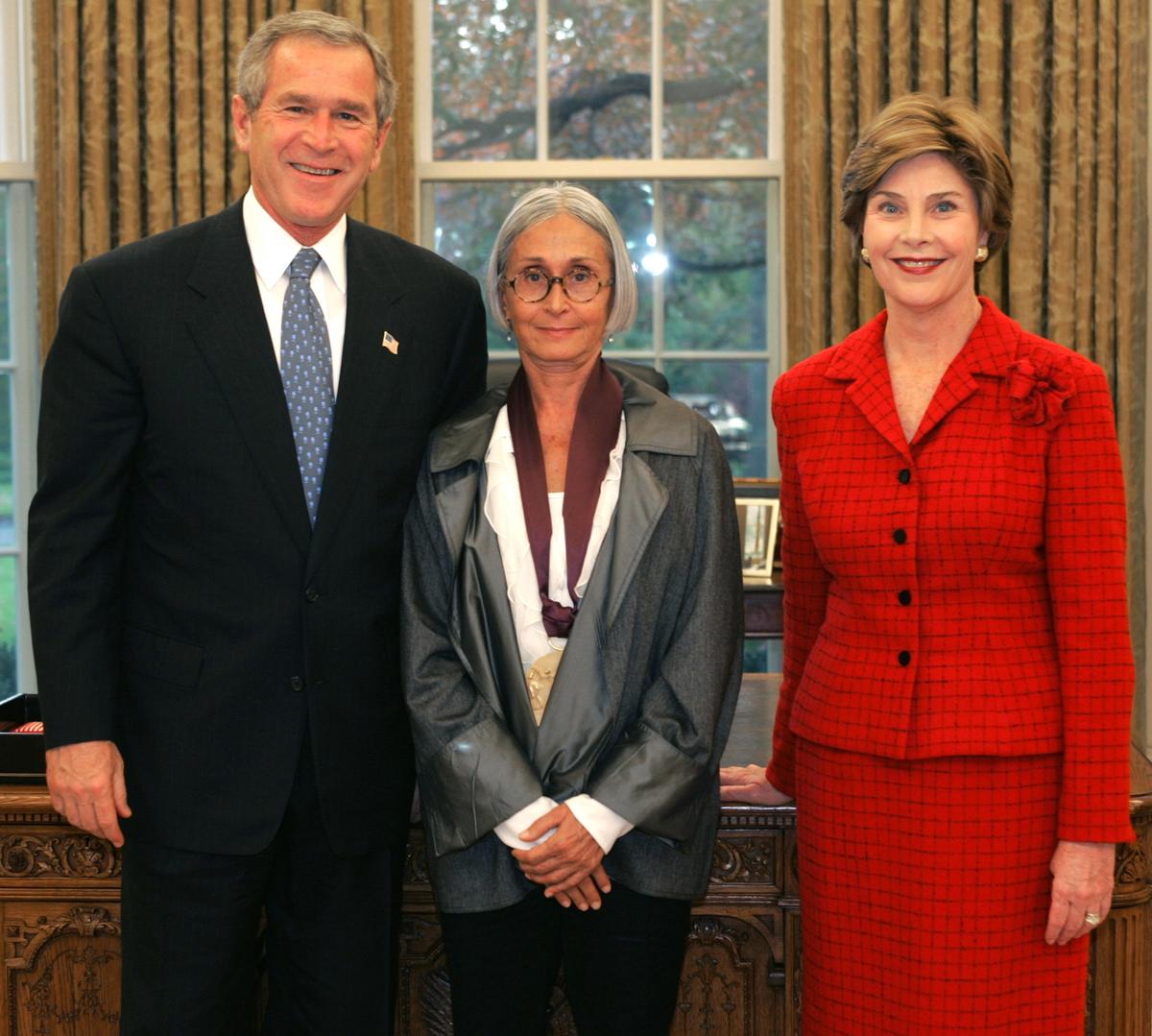 President George W. Bush and Laura Bush present the National Medal of Arts award to choreographer Twyla Tharp White House photo by Susan Sterner