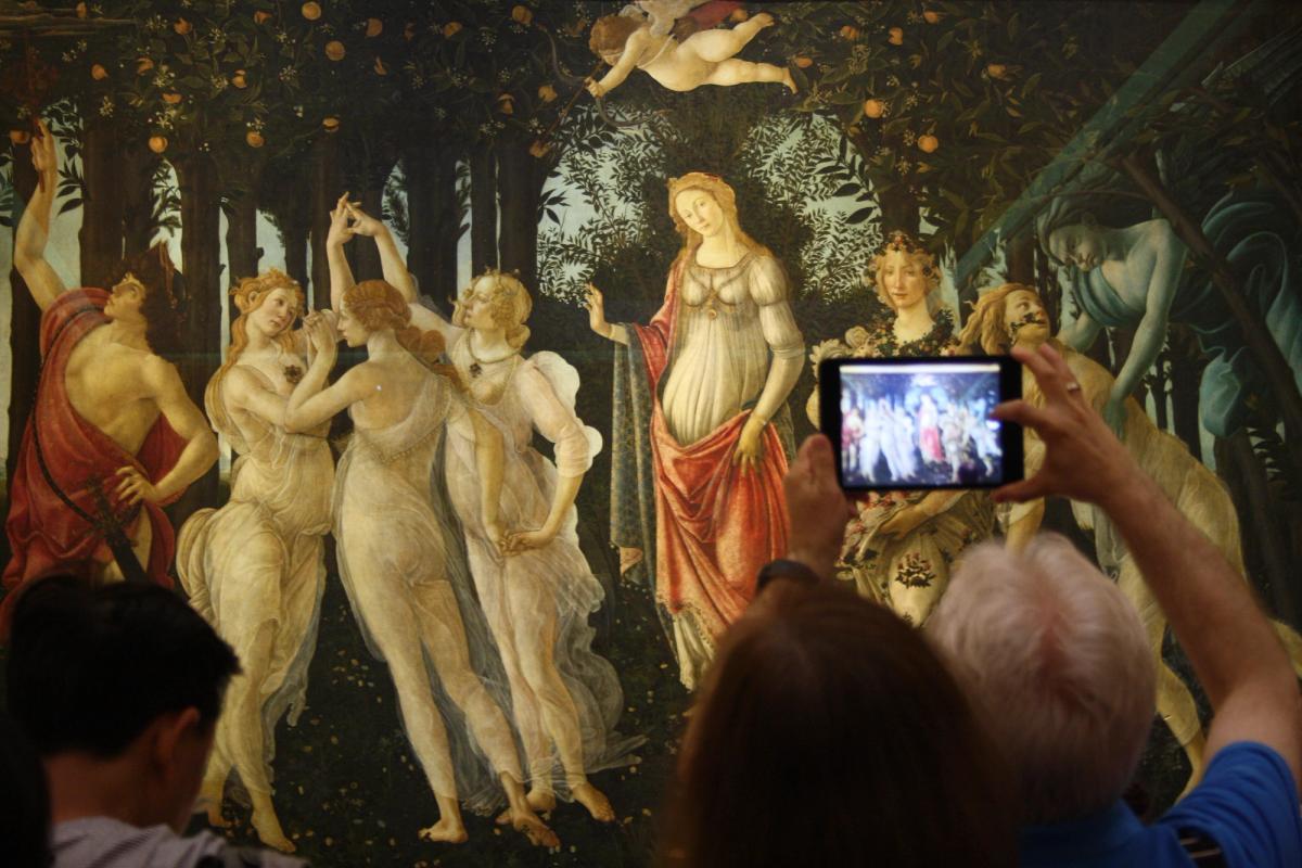 The Uffizi will employ a queue-cutting algorithm to regulate flow of visitors © Dim 7