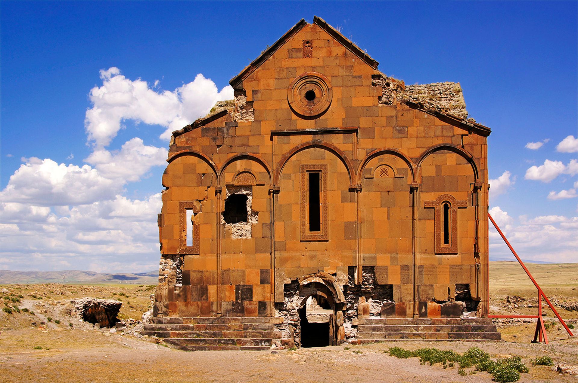 Ruins of the medieval Armenian cathedral at the ancient site of Ani in eastern Turkey Dallet-Alba/Alamy