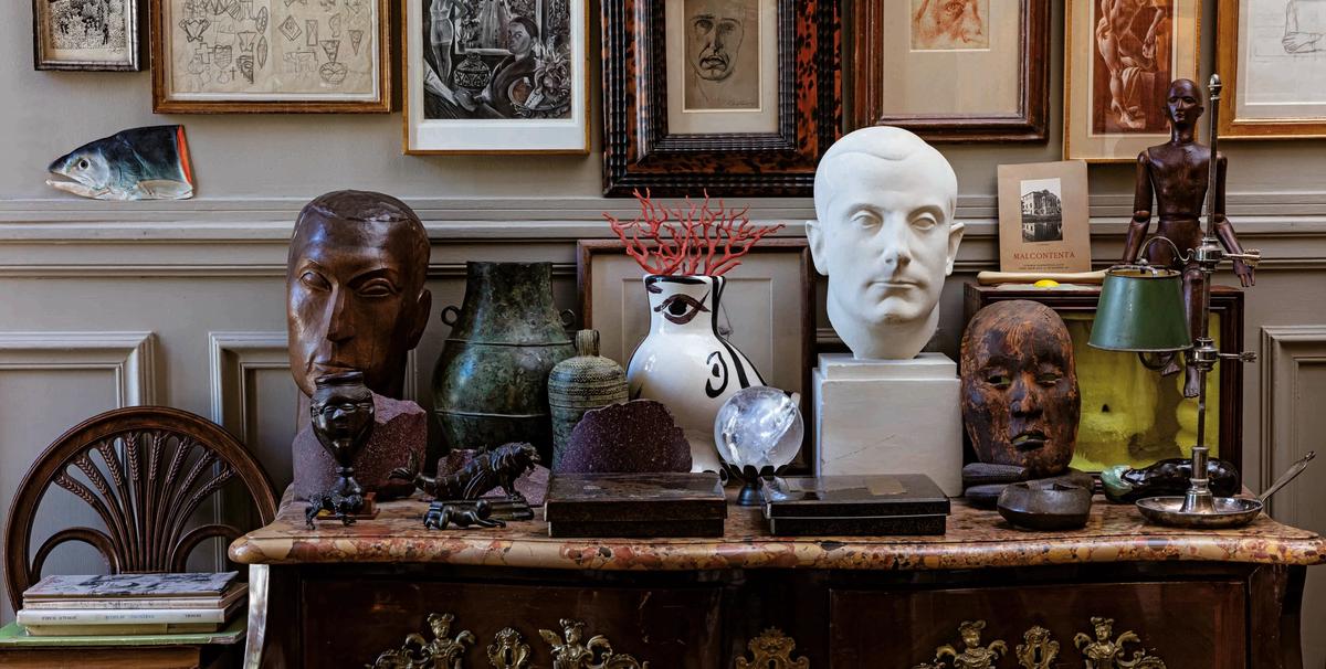 A glimpse of Pierre Le Tan's collection © Sotheby's