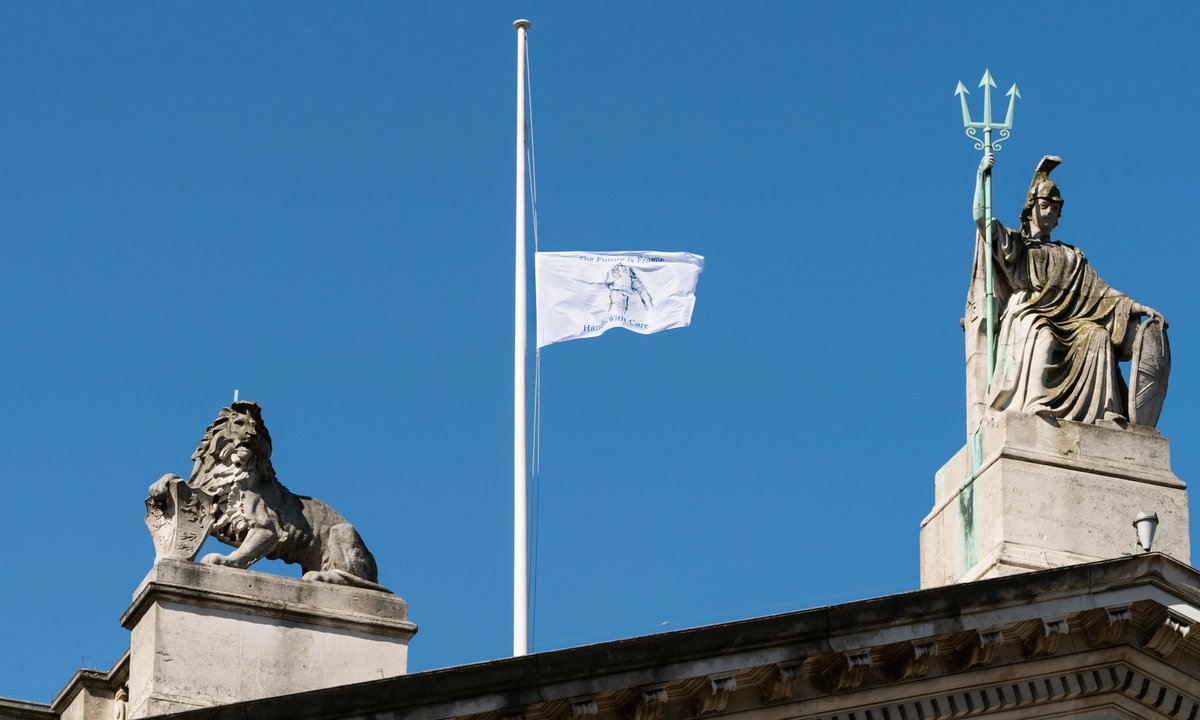 The Future Is Fragile Agnes Denes Flies The Flag For Healing Arts Above the-future-is-fragile-agnes-denes-flies-the-flag-for-healing-arts-above