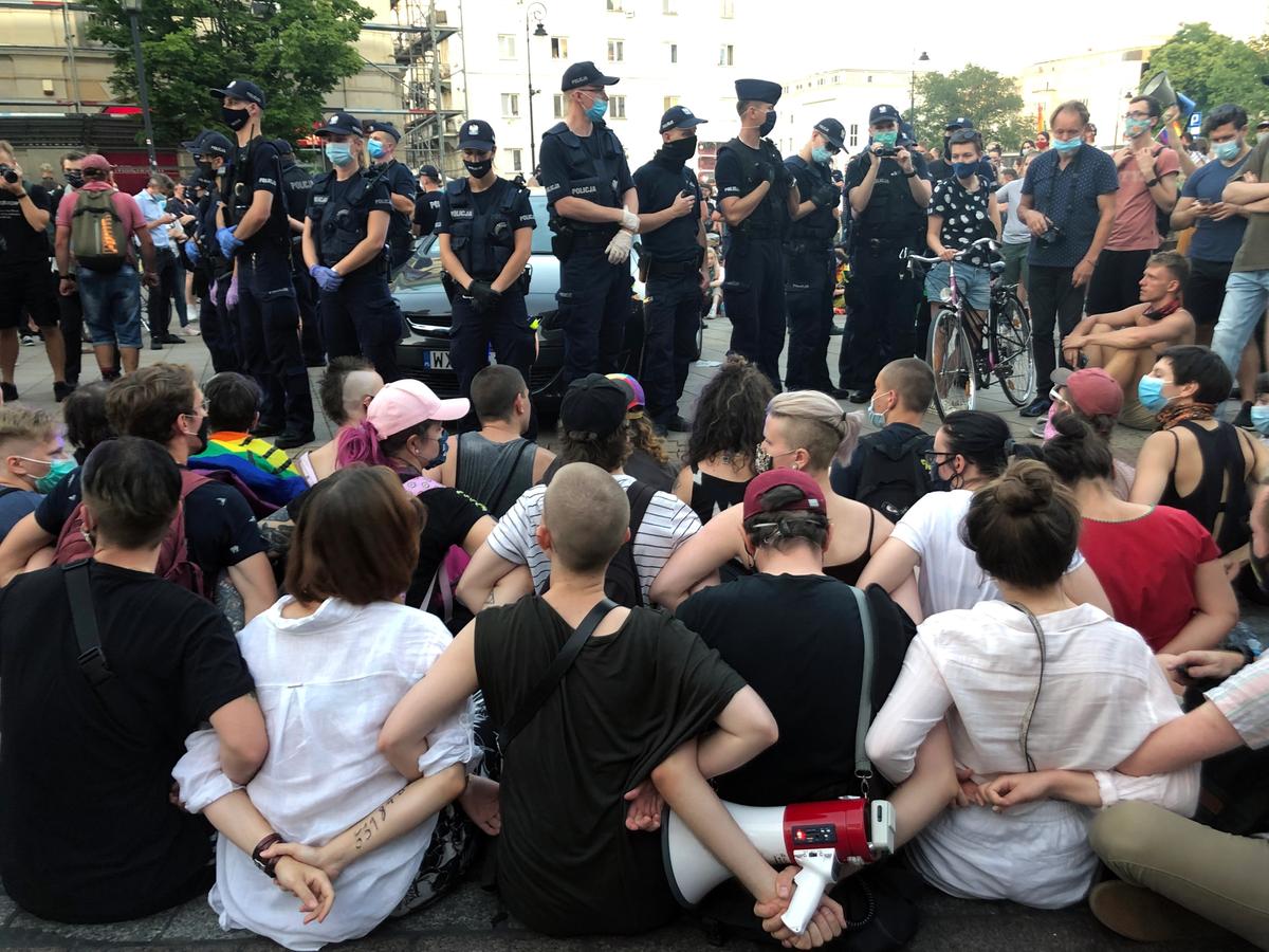 Protestors at a pro-LGBTQ rally on 7 August in Warsaw Photo: Jerzy Tabor