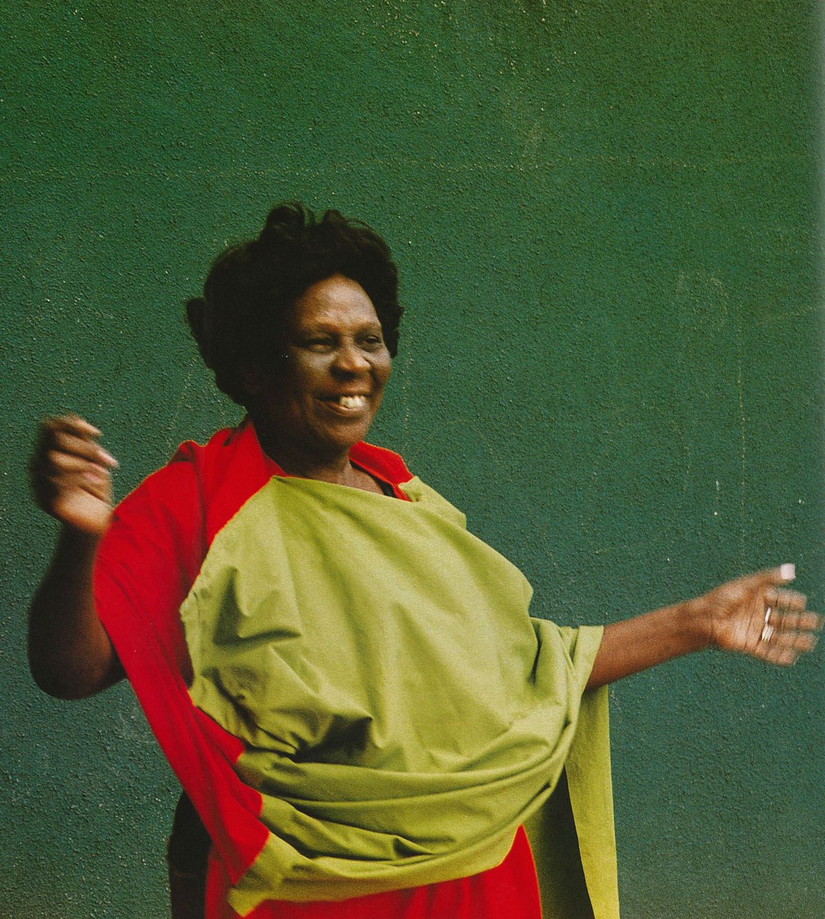Nininha wearing Hélio Oiticica's Parangolé P25 Capa 21- “Xoxoba” (1968) Photo: Andreas Valentin, 1979, and courtesy of Masp