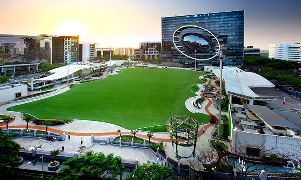 New Delhi’s India Art Fair will expand to Mumbai in 2025 New Delhi’s India Art Fair will expand to Mumbai in 2025