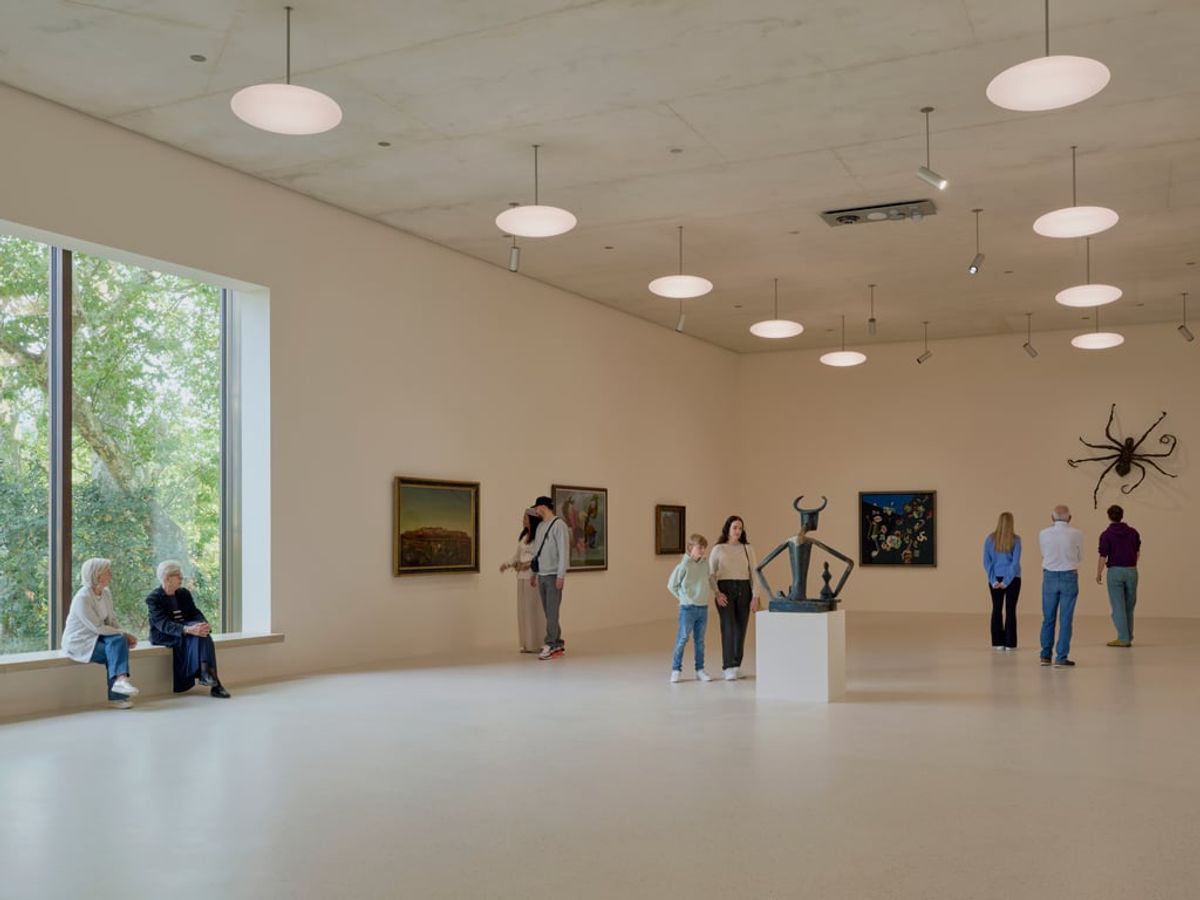 An interior view of the Fondation Beyeler’s new Wyss building

Photo: Mark Niedermann