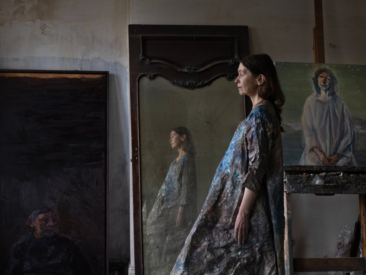 Portrait of Celia Paul, 2025
© Gautier Deblonde. Courtesy the artist and Victoria Miro