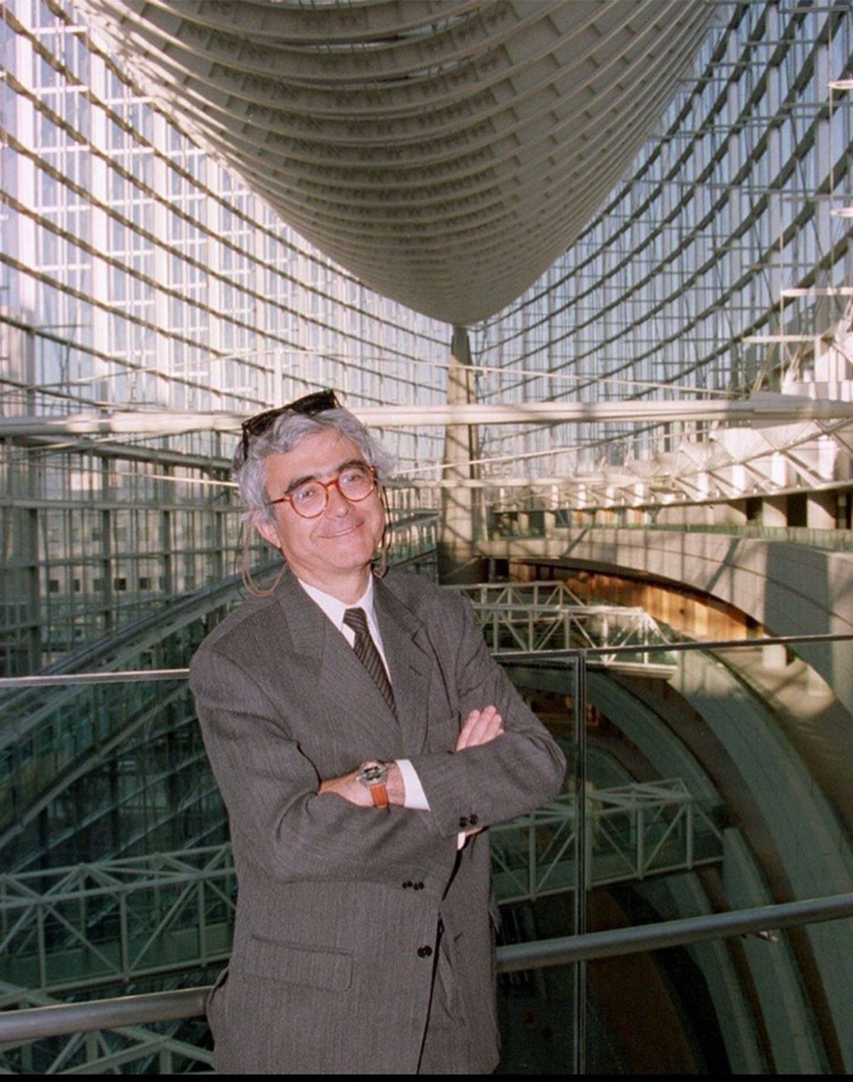 Rafael Viñoly at the Tokyo International Forum (completed 1996), the building that made his international reputation as an architect Rafael Viñoly Architects
