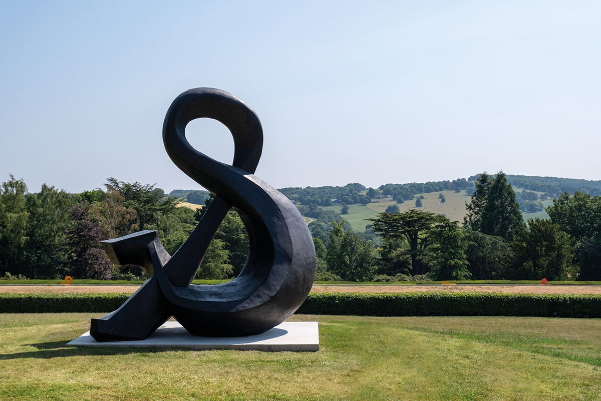 William Kentridge, Ampersand (2019), at William Kentridge: The Power of Gravity, Yorkshire Sculpture Park © William Kentridge. Courtesy the artist, Goodman Gallery, Galleria Lia Rumma and Hauser & Wirth. Photo © Jonty Wilde, courtesy Yorkshire Sculpture Park