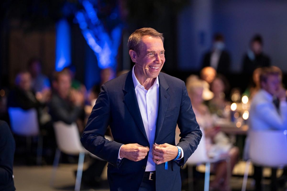 Jeff Koons at the announcement of his BMW collaboration on 4 September 2021. Photo: Enes Kucevic. © BMW AG